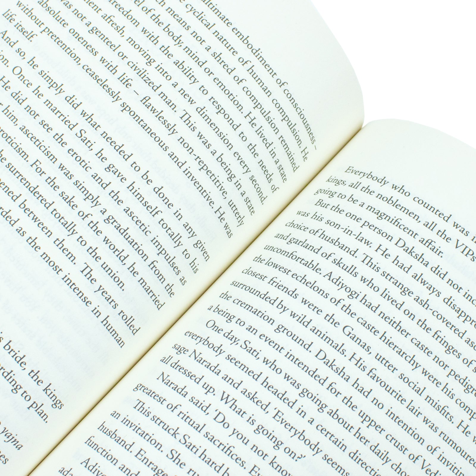 Adiyogi: The Source of Yoga by Sadhguru Jaggi Vasudev & Arundhathi Subramaniam - Lets Buy Books