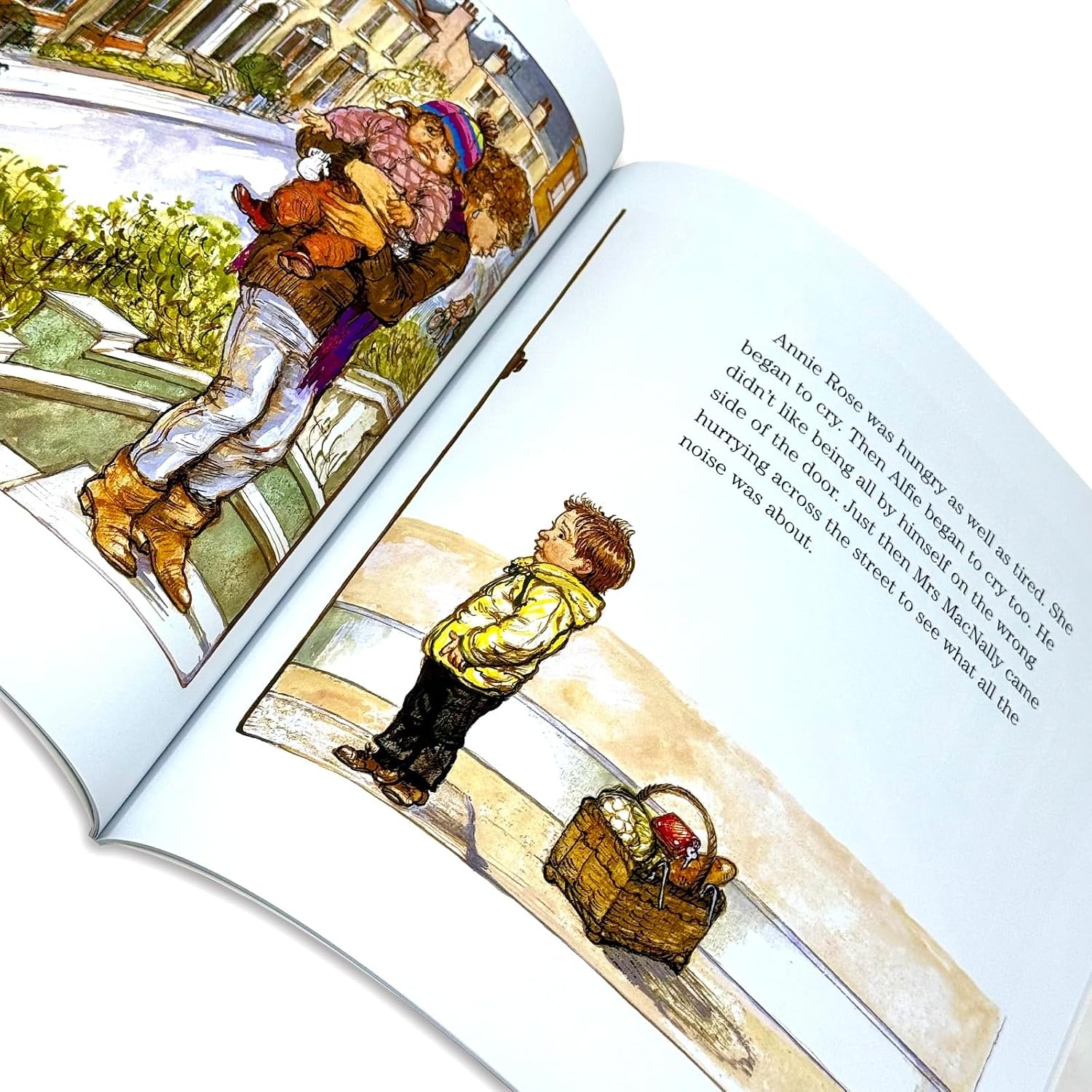 Shirley Hughes Alfie 10 book paperback set showing All About Alfie and Alfie Outdoors covers