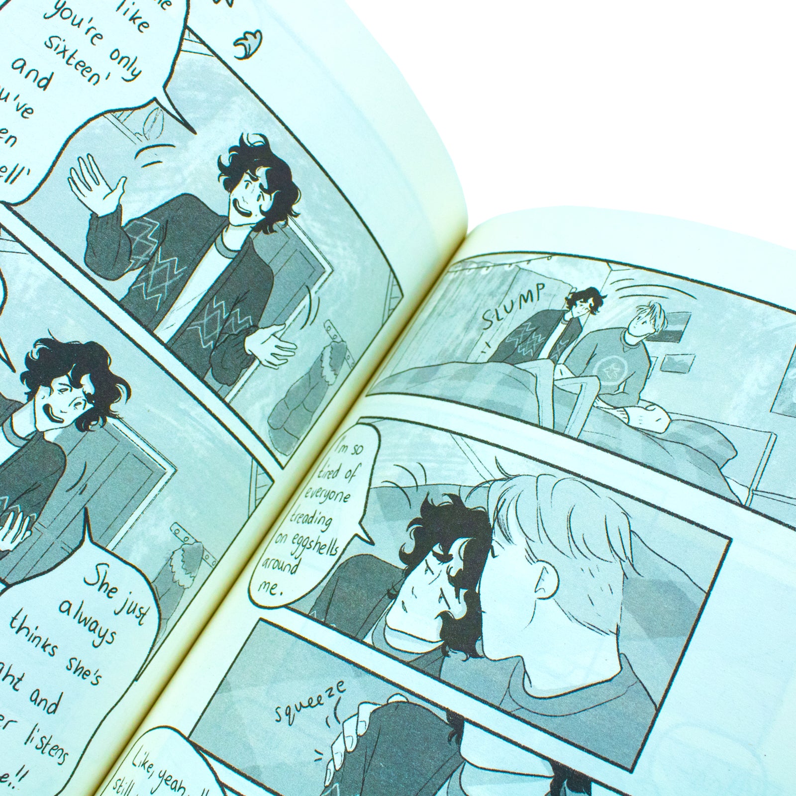 Heartstopper Volume 5 by Alice Oseman - illustrated interior artwork, Nick and Charlie